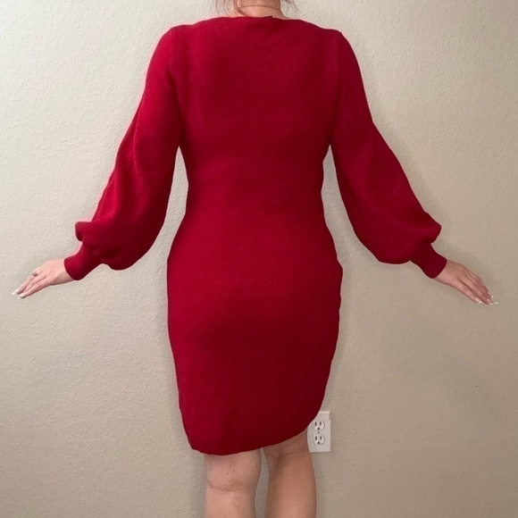 Red knit sweater dress size large. Knee length with bubble sleeves. - Picture 2 of 3